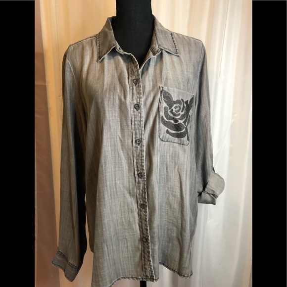 Velvet Heart Tops - Velvet Heart Gray Button Down Shirt•Size XL